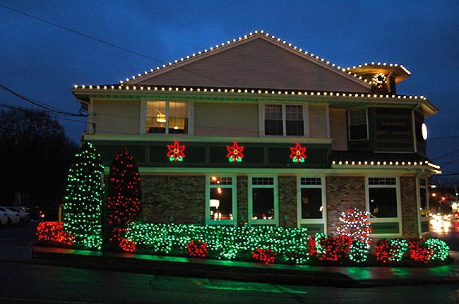 Christmas Decorations,Christmas Lighting,Holiday Decorations,Holiday Lighting,Holiday Decor,Outdoor Lighting,Christmas Light Installation